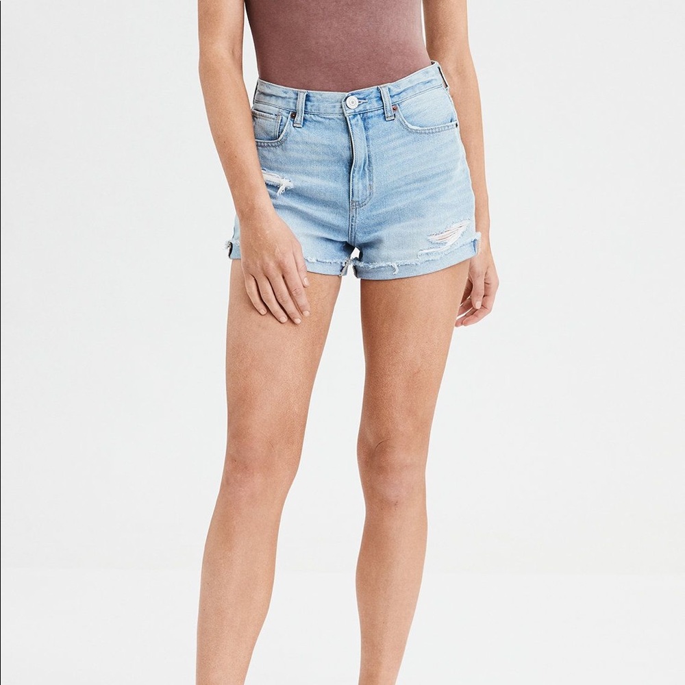 American Eagle mom short